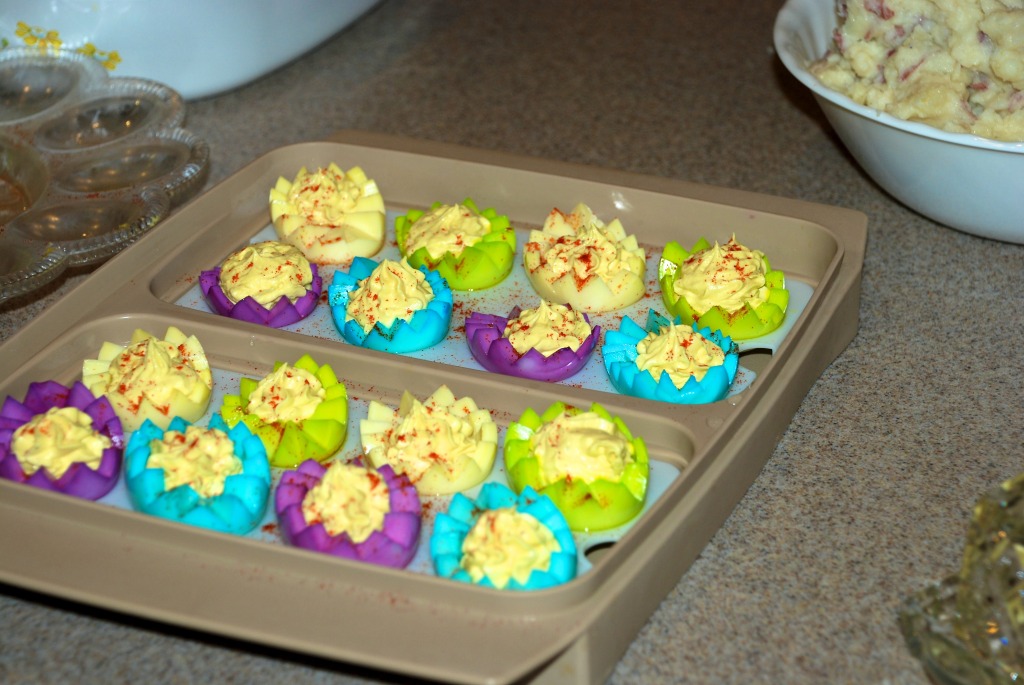 2012/04(April)/Easter/1024x768_2012-04-08-59-Easter Dinner.jpg